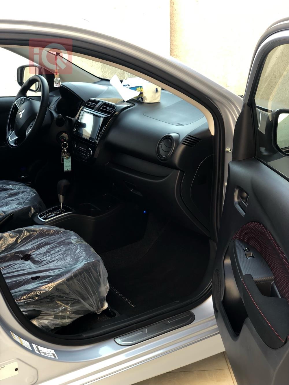 Mitsubishi Mirage G4